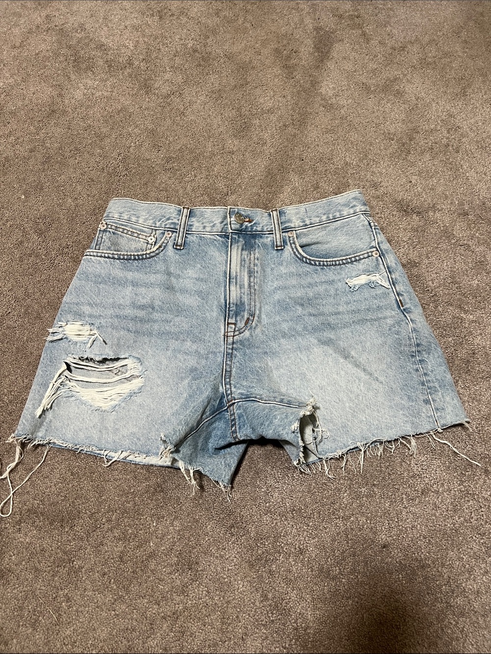 Madewell The Mom Jean Short Light Wash Distressed Size 28